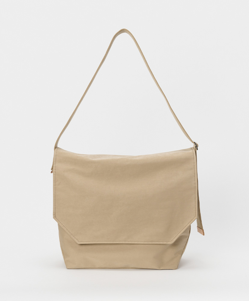 Flap Shoulder Big(ONE Beige/ベージュ): Hender Scheme