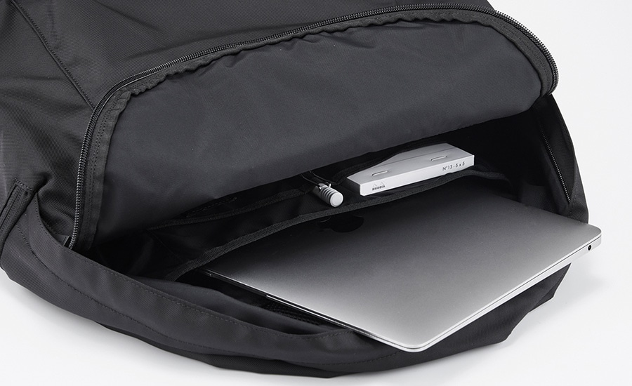 Backpack Standard Solid M(ONE Black/ブラック): MONOLITH