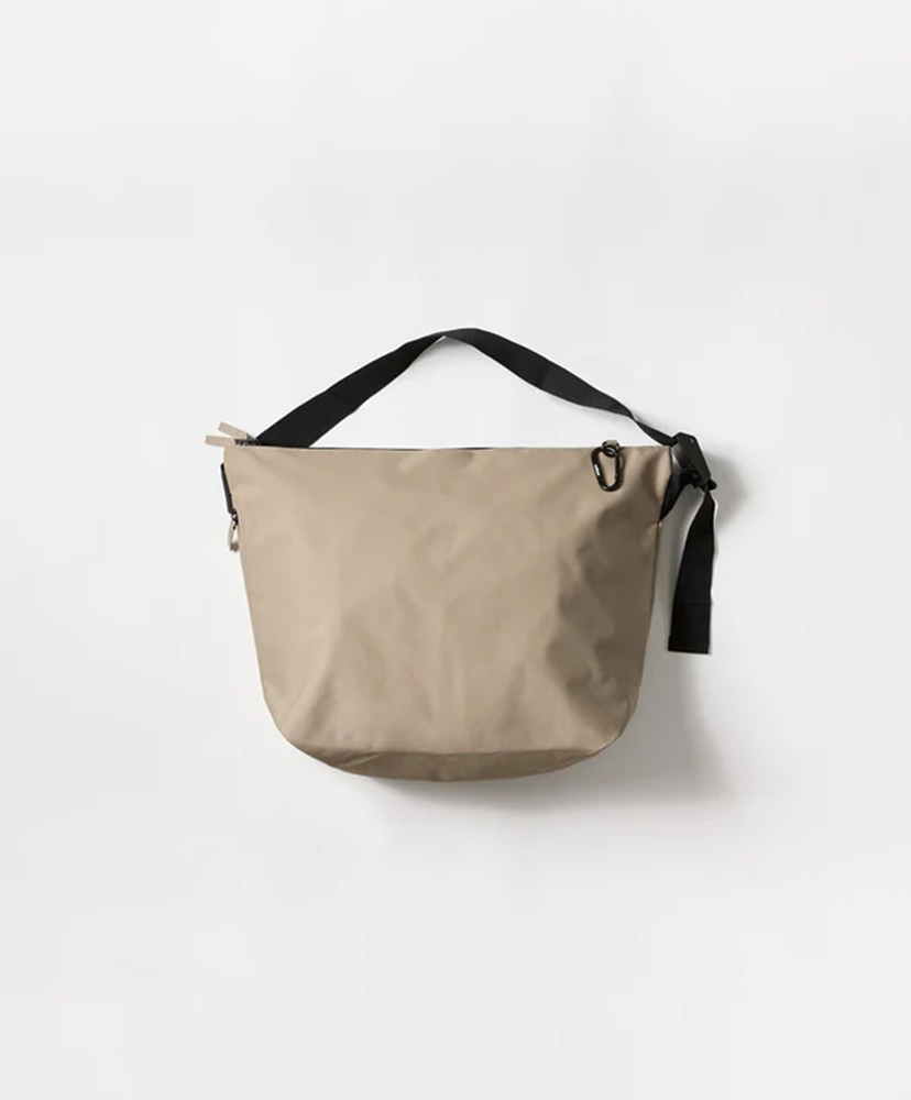 未使用 meltum ナイロンメッセンジャーバッグ グレー Nylon Messenger Bag(FREE Grey/グレー): meltum