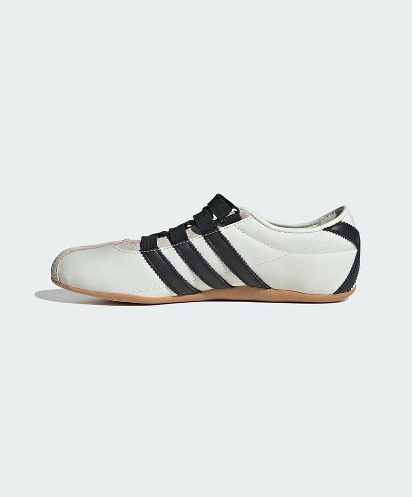Tokyo Mary Jane Off White / Core Black / Gum 23.5cm