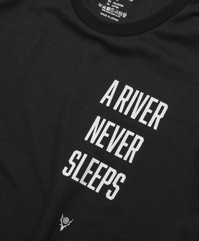 L/S Tee - A RIVER NEVER SLEEP Black/ブラック L(MEN)