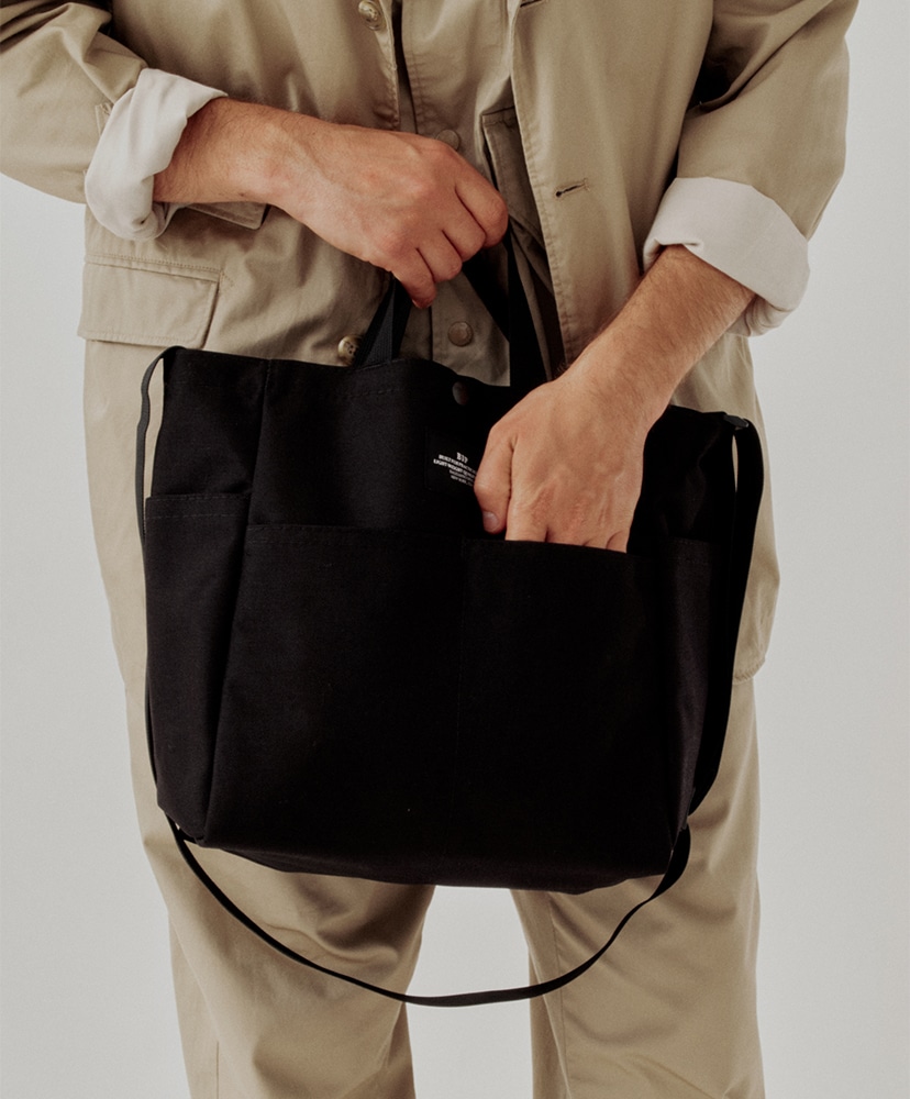Multi Pocket Bag - Medium Black/ブラック F