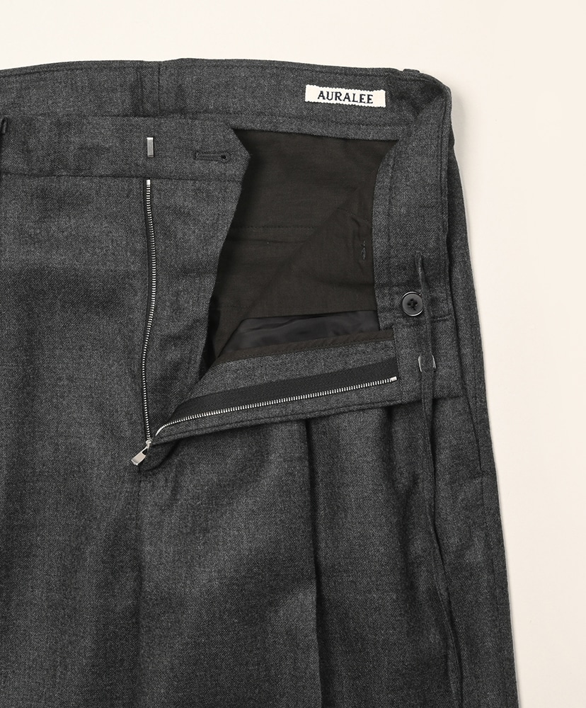 Super Light Wool Two-Tuck Slacks Top Charcoal/トップチャコール 0(WOMEN)