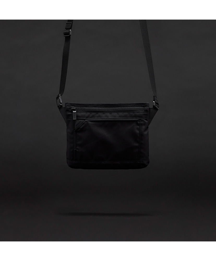 Black/ブラック