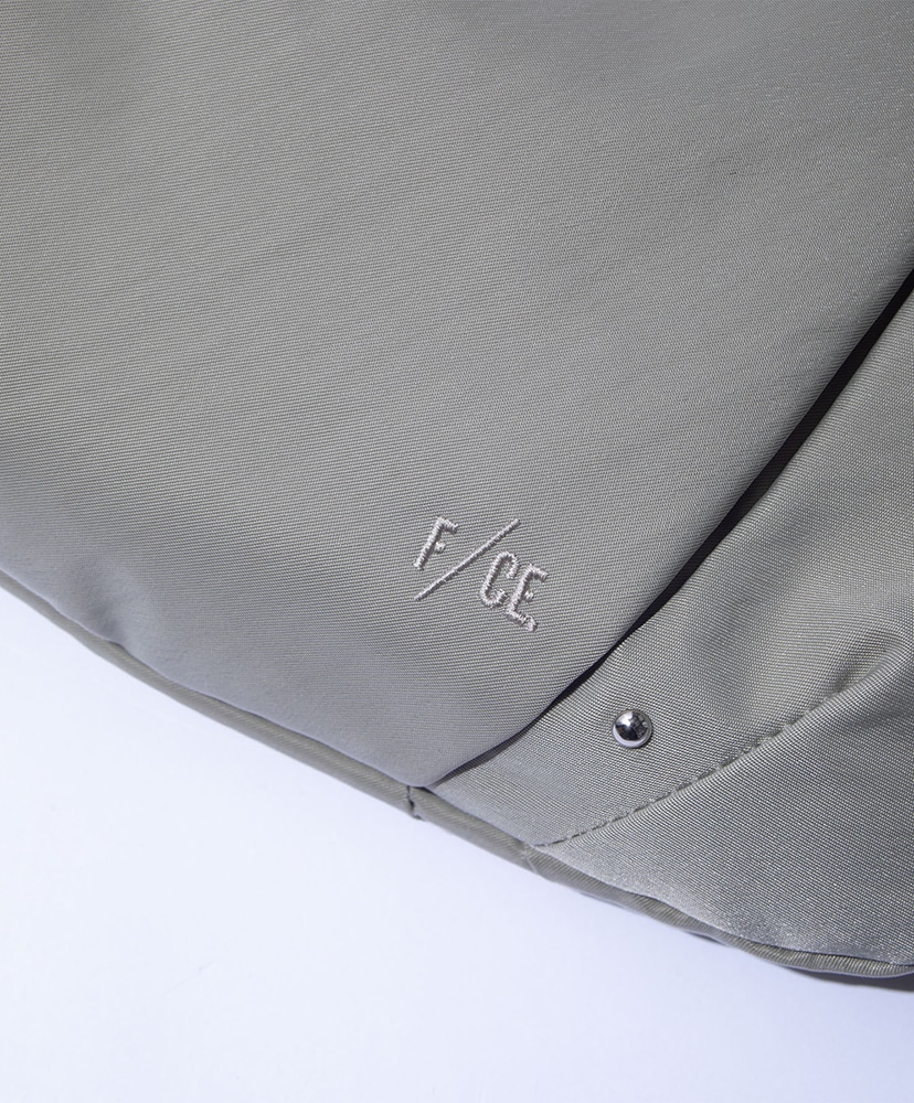 Textured Twill Pouch 2.0 Beige/ベージュ FREE