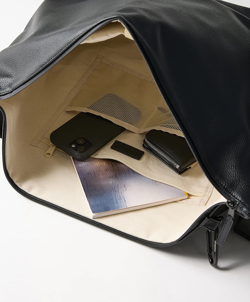 Leather Messenger Bag Black/ブラック FREE