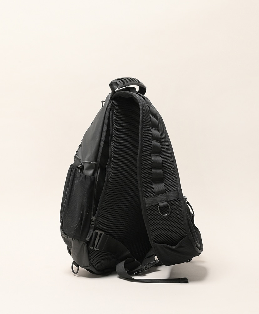 Latitude Sling Pack Blackout/ブラックアウト U