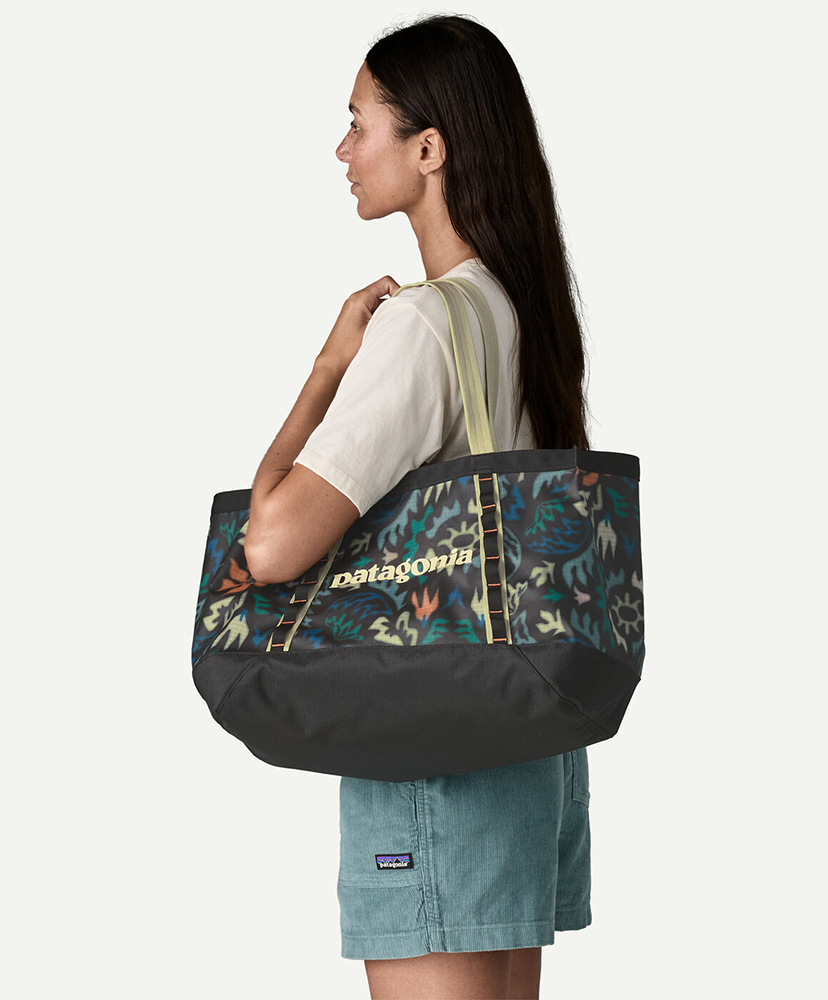 Black Hole Tote 25L KALB/カレイド ブラック ALL