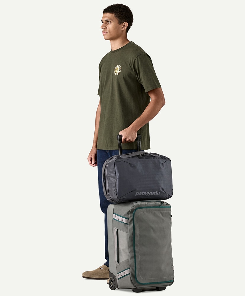 Black Hole Micro MLC 22L(ALL BLK/ブラック): Patagonia