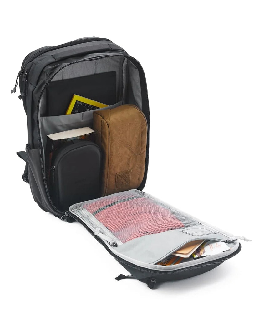 Civic Travel Bag 20L Solution Dyed Black/ソリューション ダイド ブラック (MEN)