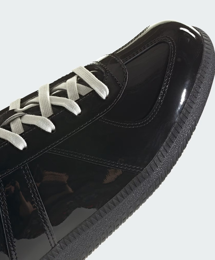 BW Army Core Black / Core Black / Core Black 23cm