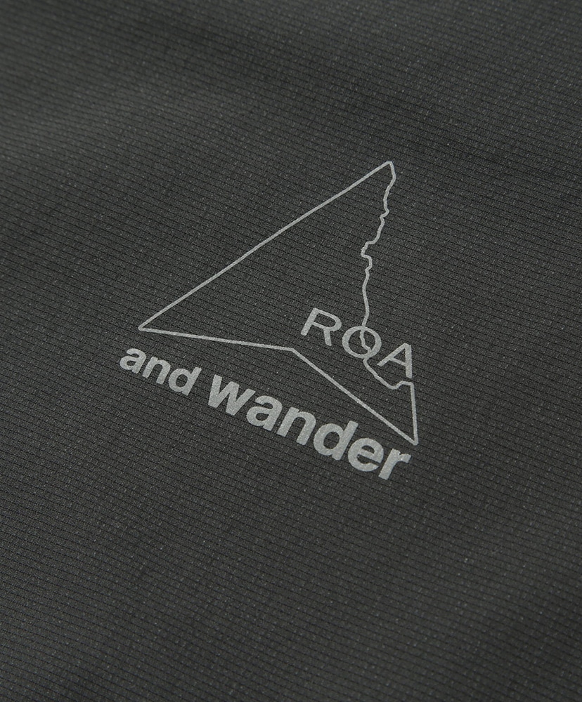 ROA × and wander Breathable Shirt Charcoal/チャコール L(MEN)