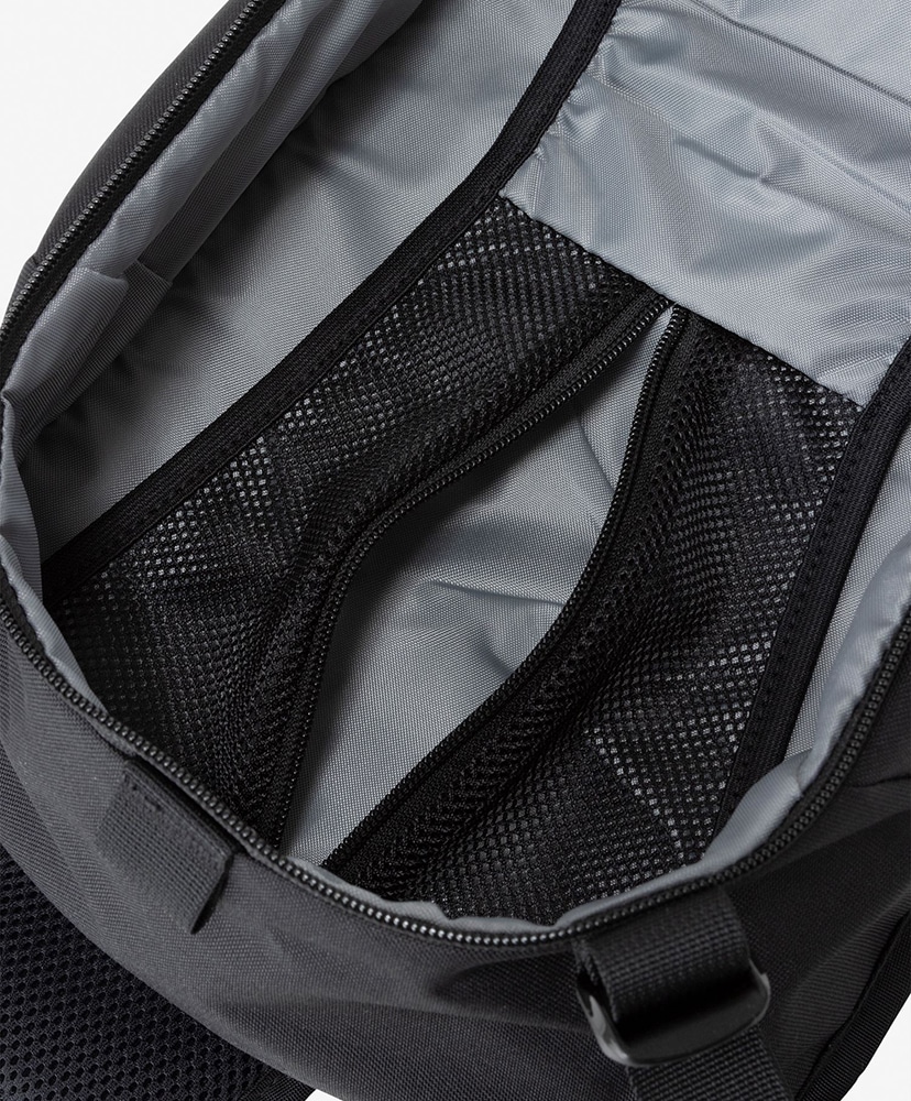 Leap Sling K/ブラック ONE