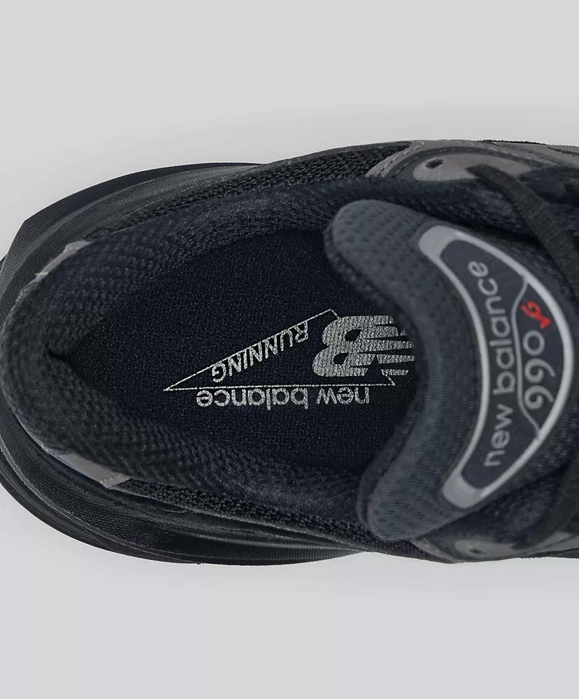 Made in USA 990v6 - BB6 Triple Black 26cm