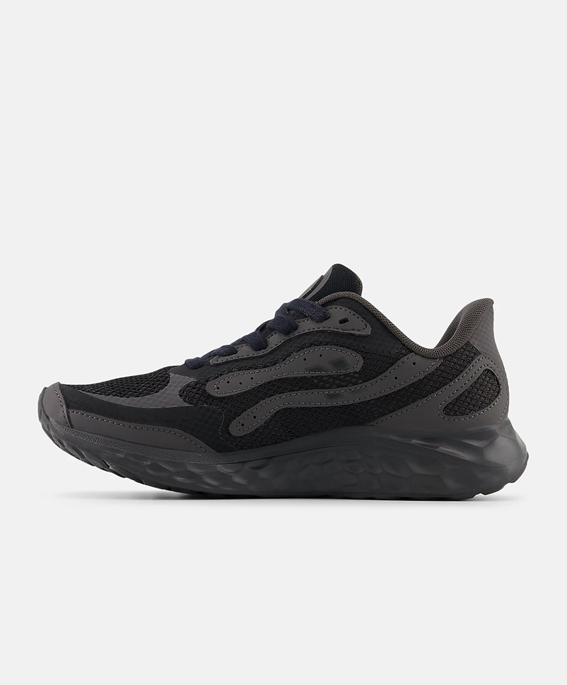 Fresh Foam Arishi v4 TIRALUX BLACK with BLACK CEMENT and Black Cement 23.5cm
