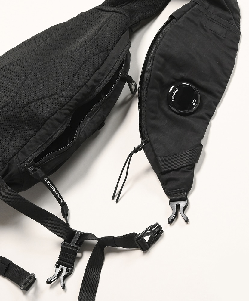 Nylon B Crossbody Bag Black/ブラック UNI