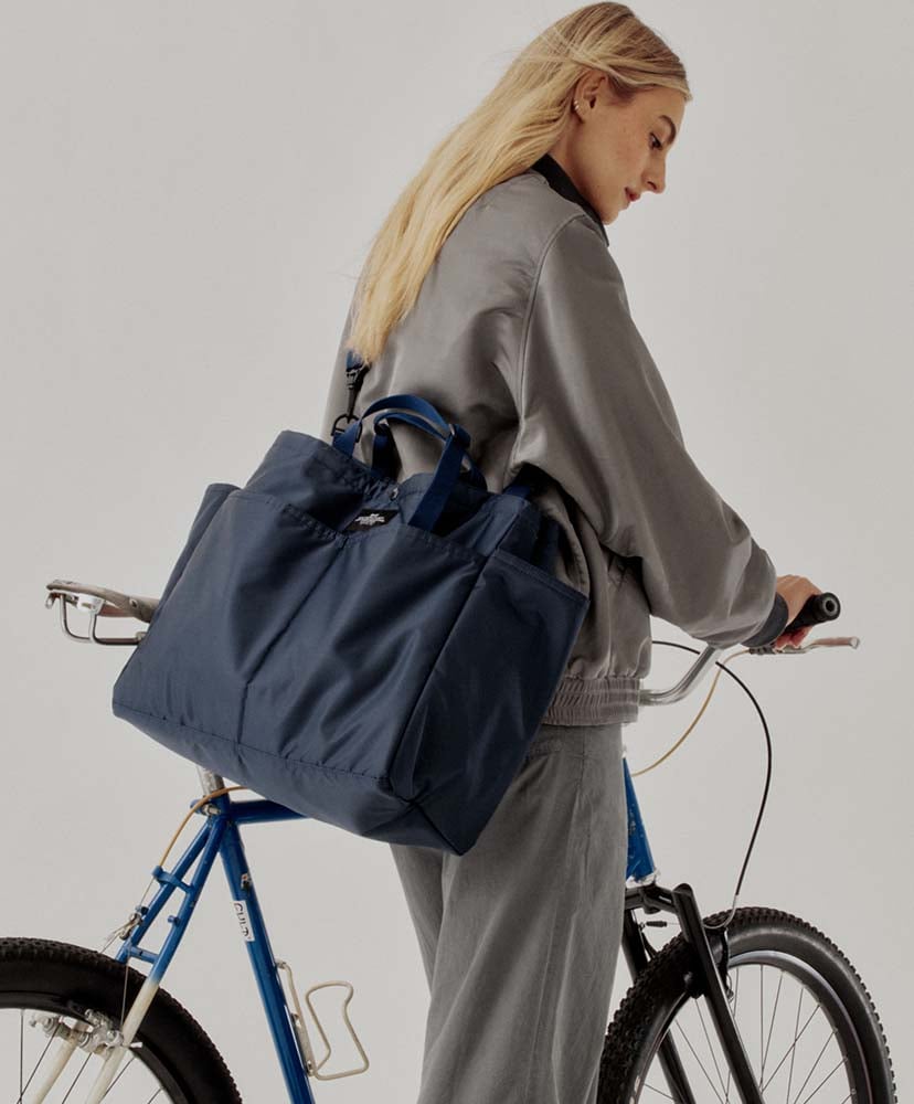 Carry-all Beach Bag - Poly Fill Nylon Navy Puffer/ネイビーパファー FREE