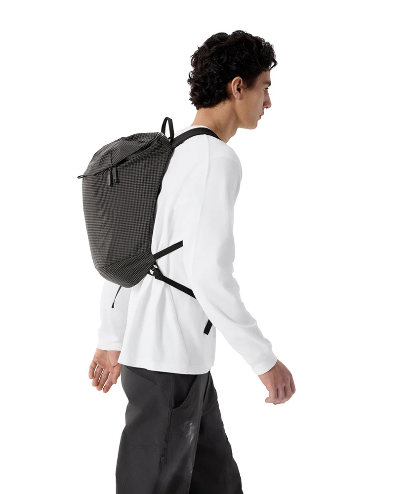 Konseal 15 Backpack Black/ブラック NA