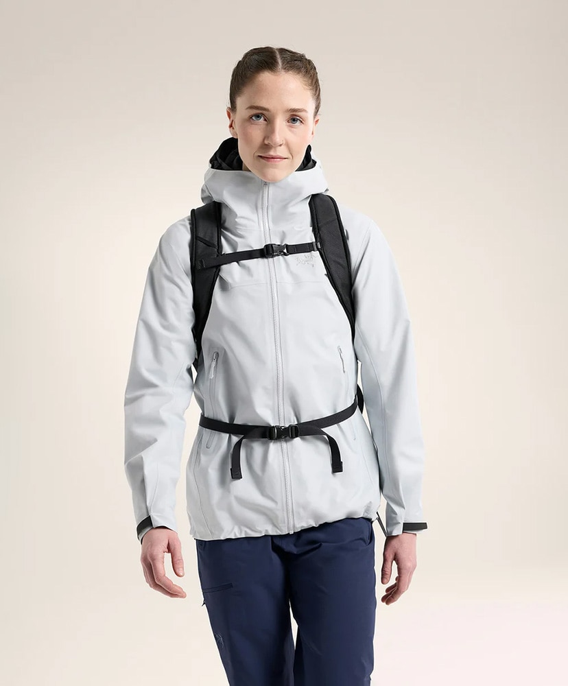 Mantis 16 Backpack Black/ブラック NA