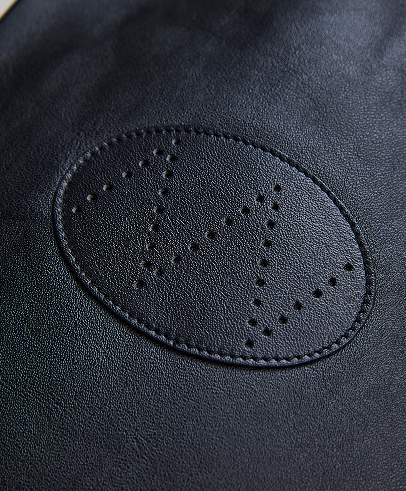 Lowe Black/ブラック F