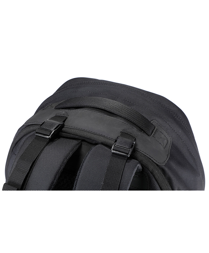 Backpack Pro L Meteor Black/メテオールブラック L