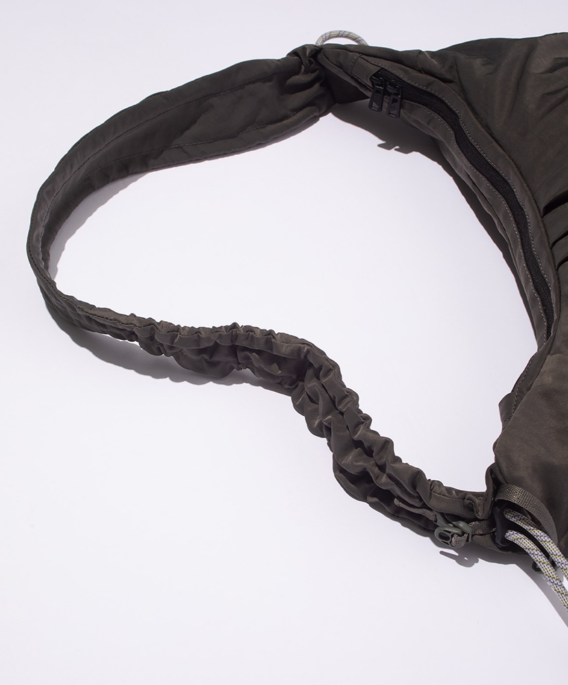 Textured Twill Body Bag Charcoal/チャコール F