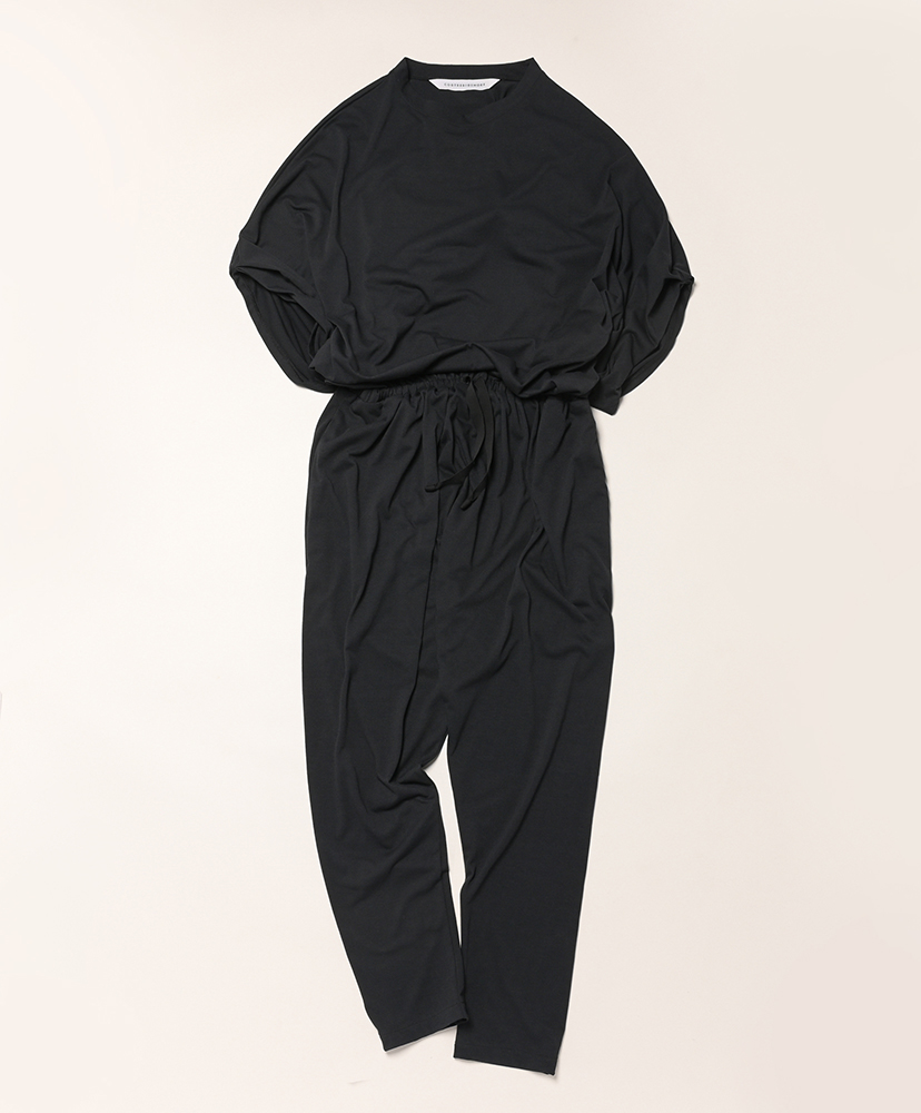 Black/ブラック