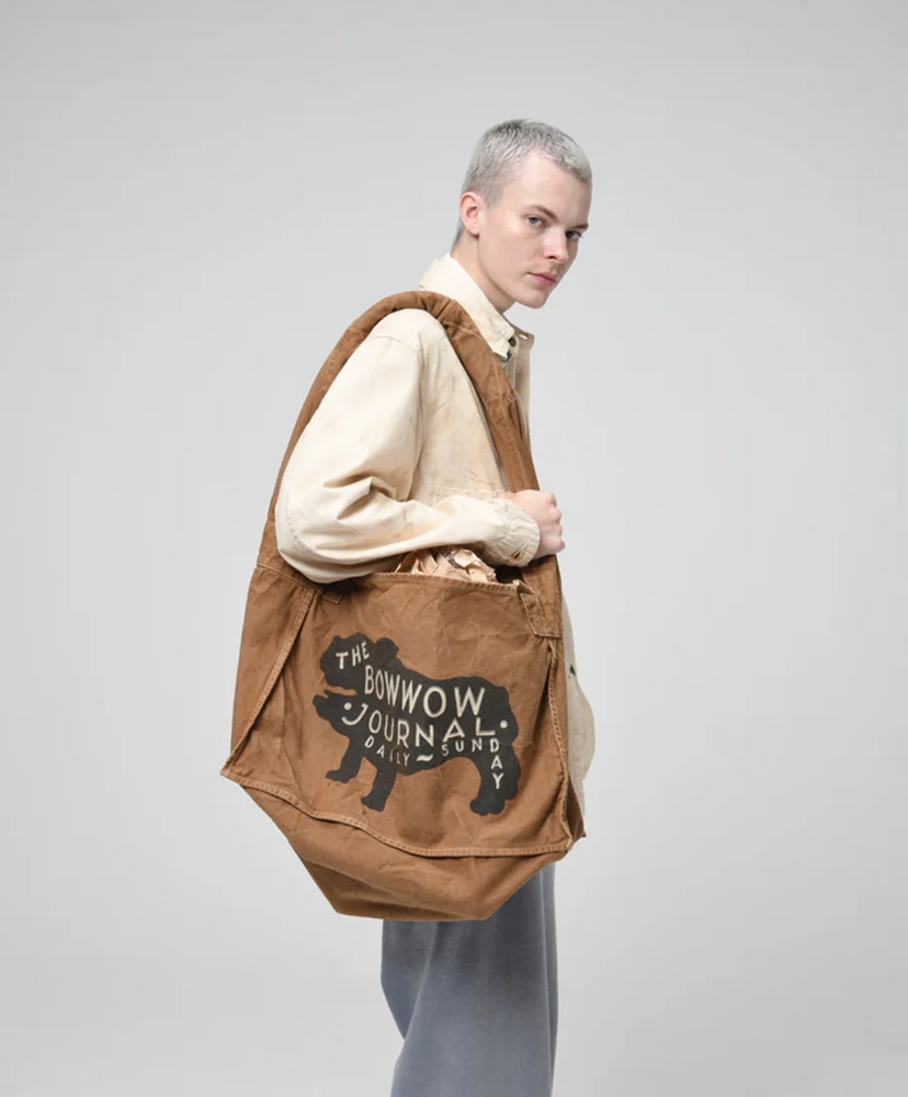 THE BOW WOW JOURNAL Newspaper Bag Aged Brown/ブラウン ONE(MEN)