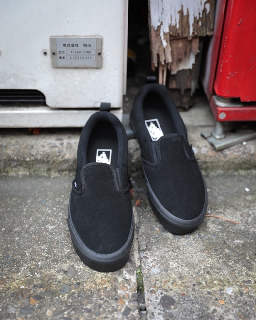 VANS KNU SLIP [BLACK]