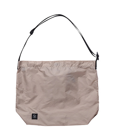b578【カプリシューレマージュ】背中魅せ抜け感バッククロスリブ黒T大人シンプル Mame Kurogouchi】 Back Satin Crepe Georgette Embroidered
