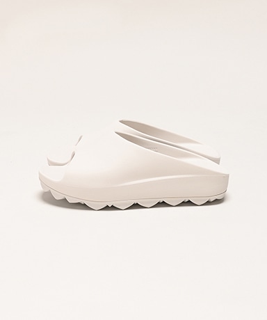 LUX-2(AIR STUDDED SOLE)