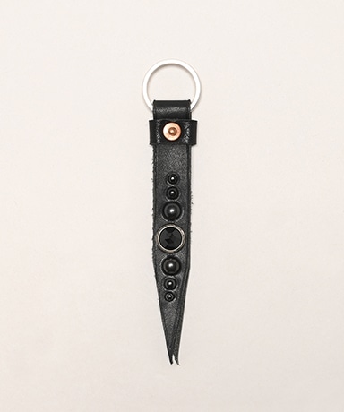R-12 - Studs Key Holder