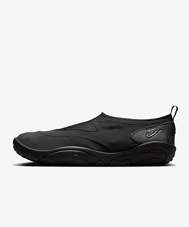 アクア ターフ(26cm ブラック×ブラック×オフノワール): Nike