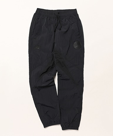 MSGM ナイロンパンツ ブラック ネオンイエローロゴ ドローコード MSGM ナイロンパンツ ブラック ネオンイエローロゴ ドローコード