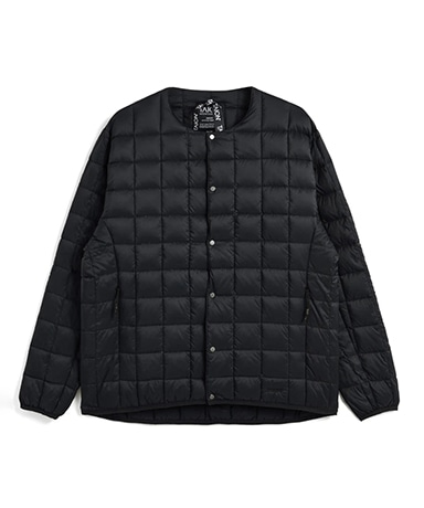 マウンテンアクティブクルーネックライトダウンジャケット