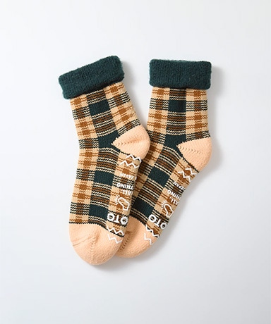 Comfy Room Socks Check
