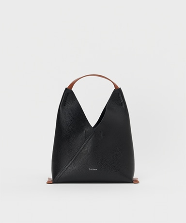 美品 Hender Scheme ミニマル　ハンドバッグ レザー　黒 Triangle Bag(ONE Black/ブラック): Hender Scheme