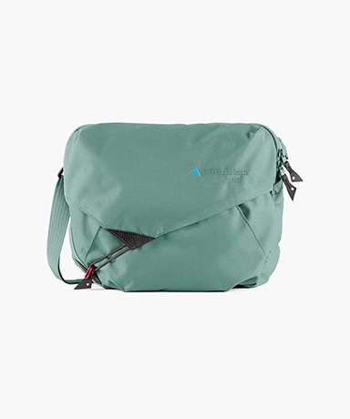 Gaut Messenger Bag