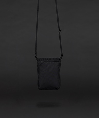 【美品】MONOLITH ショルダーバッグ　黒 MONOLITH (モノリス) SHOULDER STANDARD HEXA S BLACK