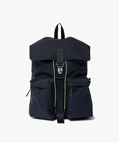 EVERKI TRACKMAN ブラックバックパック Trackman Everki Onyx Premium Backpack 17.3