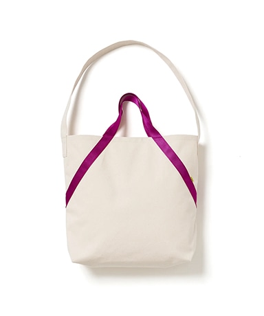 A Tote Medium