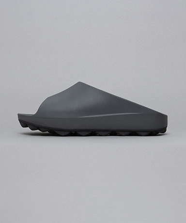 LUX-2 (Air Studded Sole)