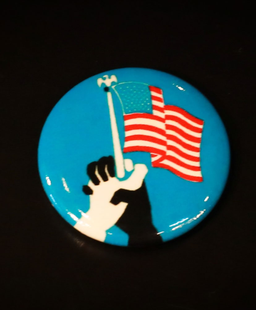 Pin Back Buttons Blue USA/ブルーユーエスエー ONE