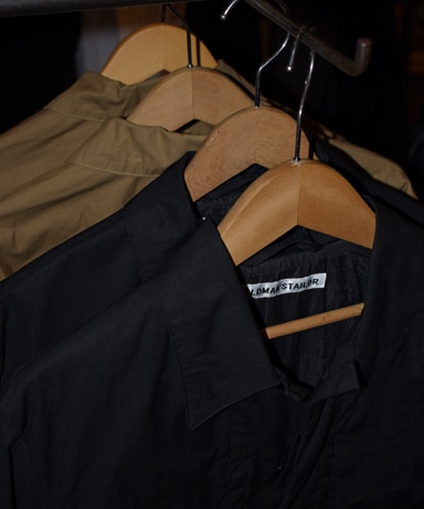 OLDMAN'S TAILOR 25SS-FLY FRONT BLOUSON [BLK/DK BEG]