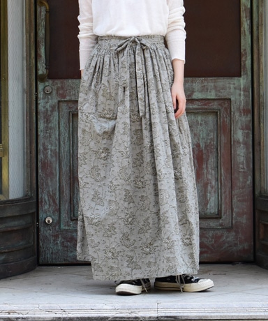 OUTIL / jupe issoire  (1981Lady's)