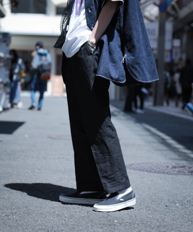 RIPRAP TWO TUCK SLACKS [Black]