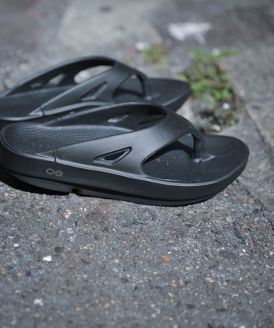 OOFOS OORIGINAL [Black]