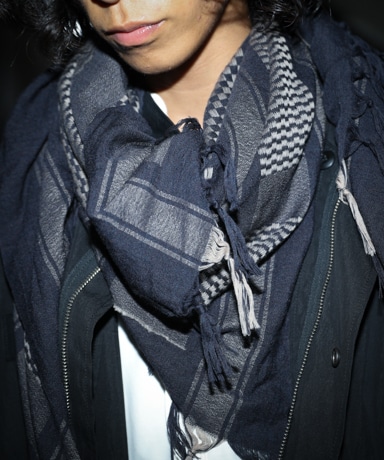 AUBERGE SULTAN [ALMOND/NAVY]