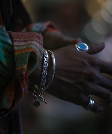 XOLO SEMI CIRCLE BANGLE/BASIC LINK BRACE 8mm [SILVER]