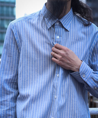 PERIOD FEATURES [カディ ブルーストライプシャツ]